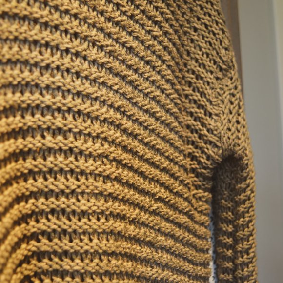 Knit Sweater - Picture 3 of 4